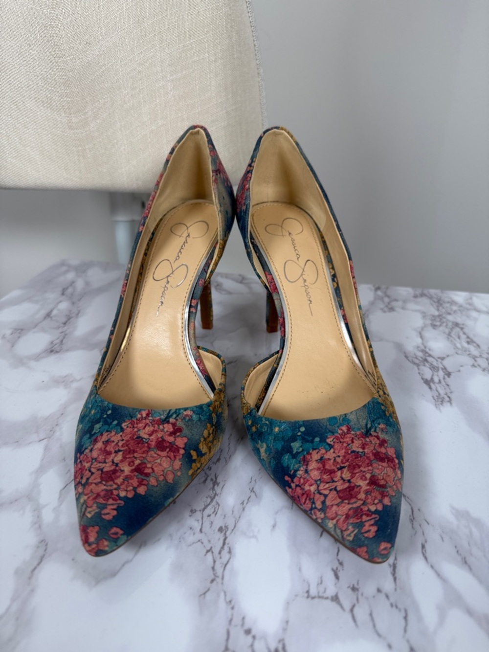 Jessica Simpson Teal Floral Pointed-Toe Pumps - Picture 6 of 7